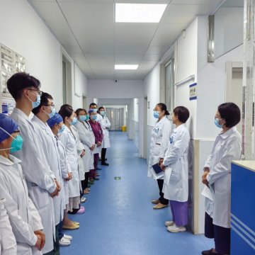 以练筑防 守护针尖上的安全——我院开展血源性疾病职业暴露应急演练